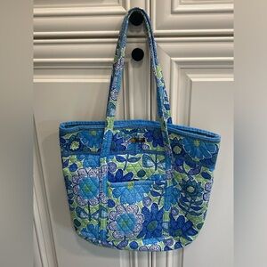 Vera Bradly 17x15 Perfect Tote Bag